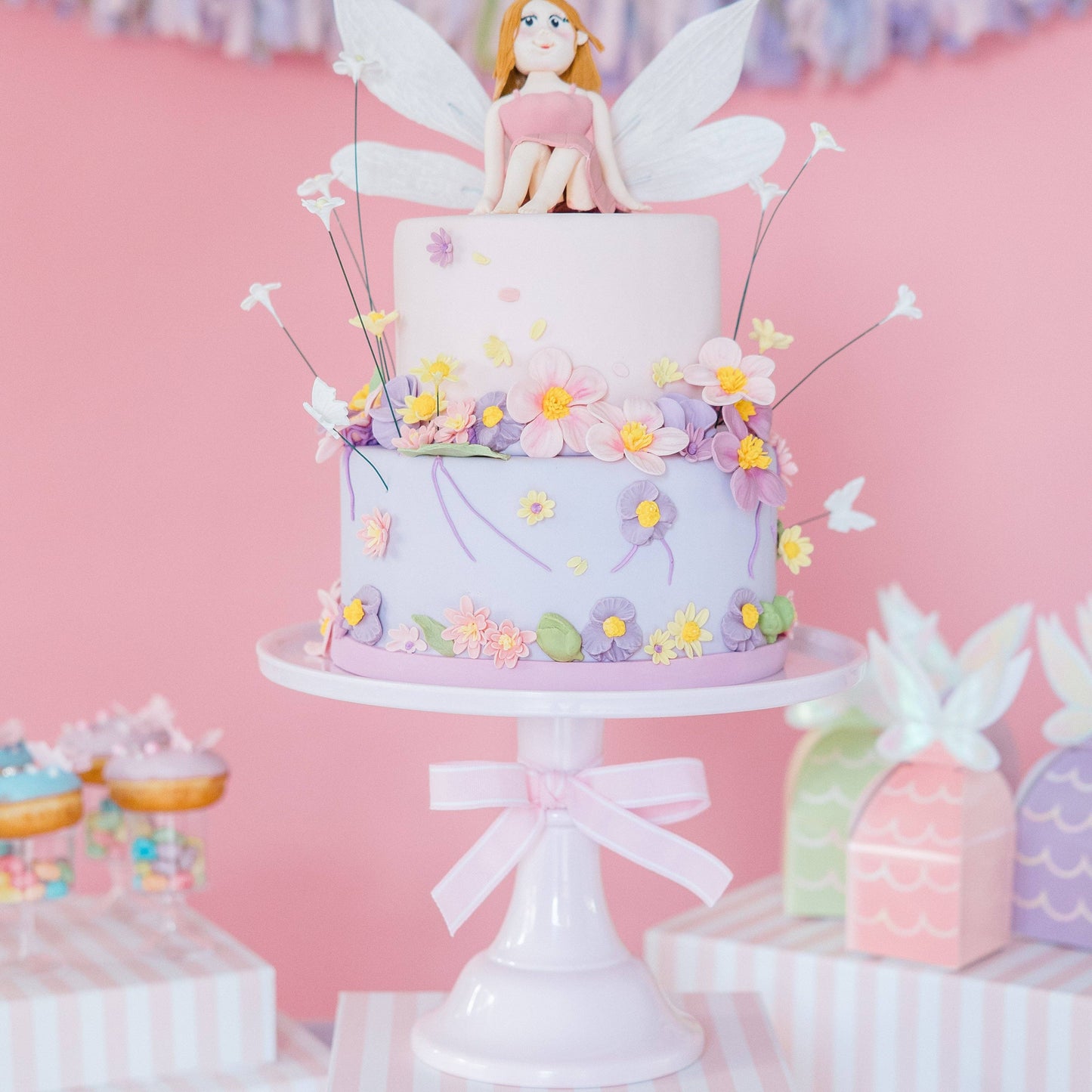 LARGE PETAL PINK PEDESTAL MELAMINE CAKE STAND