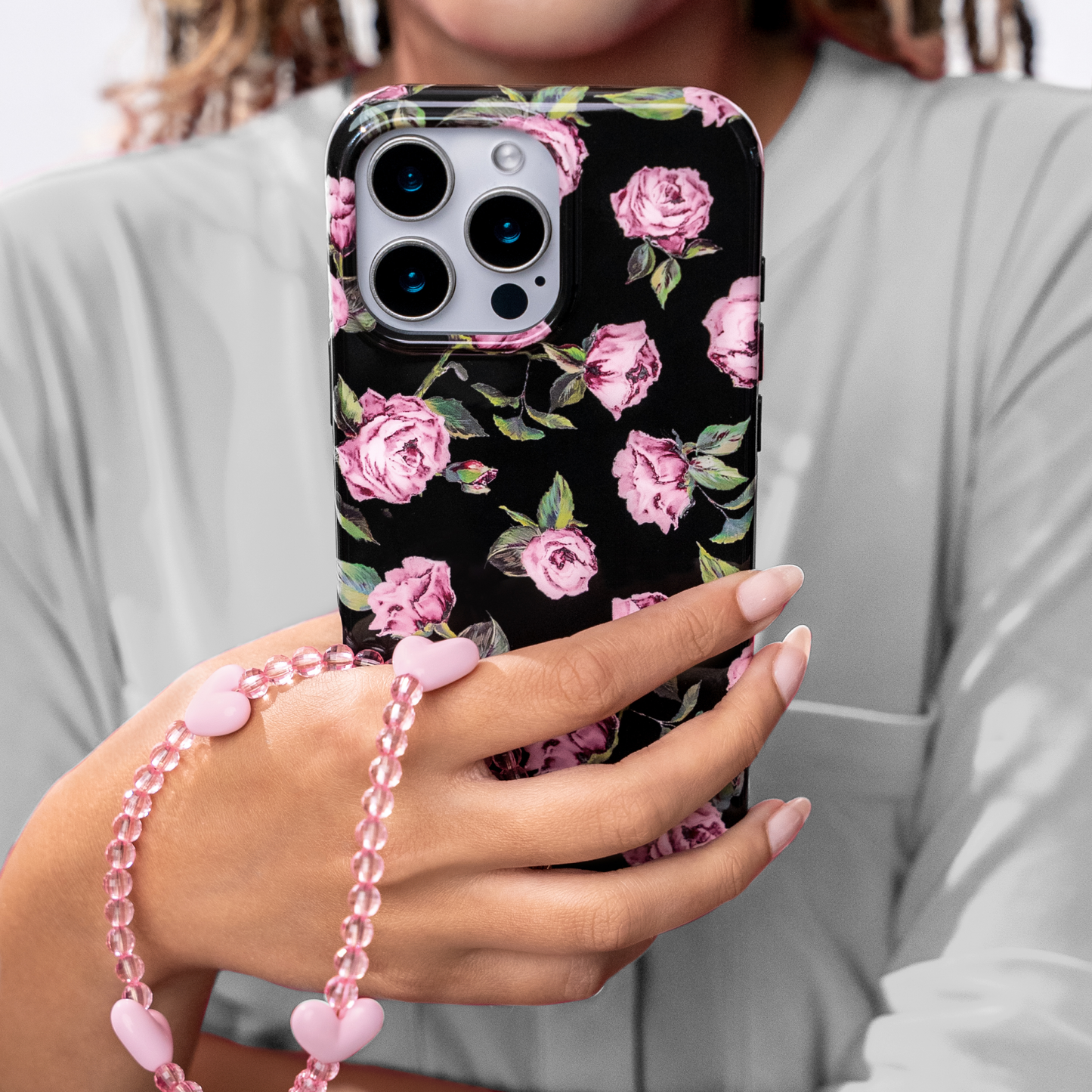 VELVET CAVIAR - Phone Charm Wristlet - Pink Heart